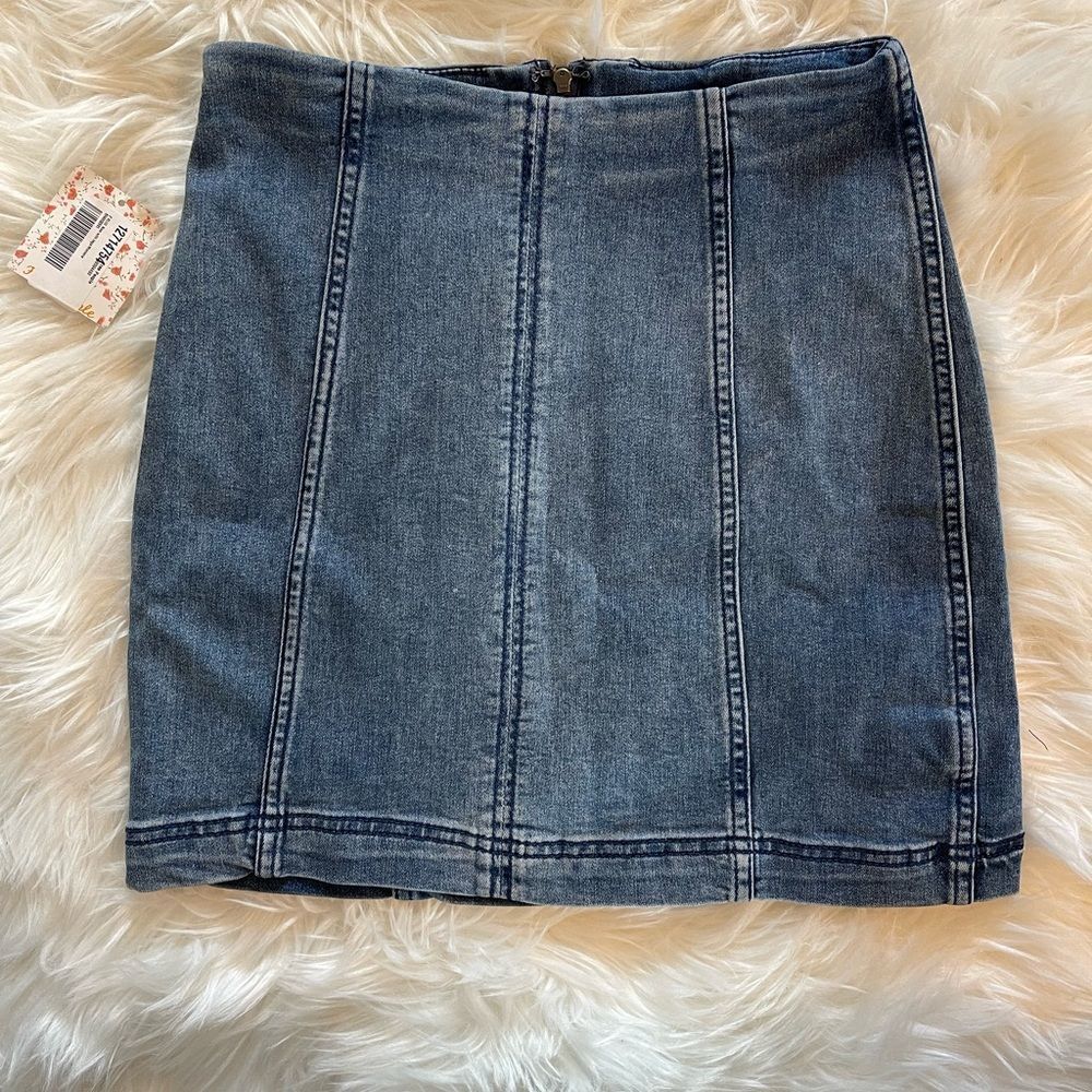 Free People Modern Femme Denim Mini Skirt in Faded Indigo | SZ 4 - Picture 10 of 14